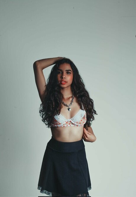 ブラックマジックオンリーファンズ セクシーヌード 画像