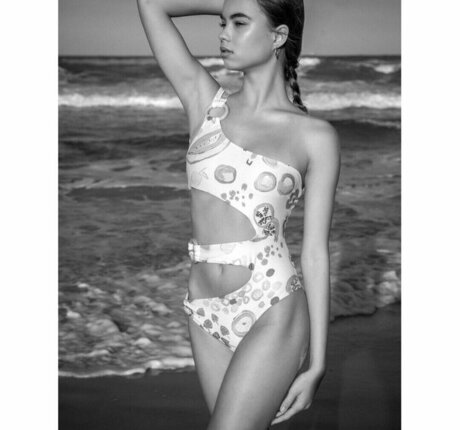 Ekaterina Perova エロティック女優 写真