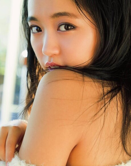 Yuno Ohara トップモデル 写真