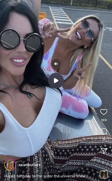 ラテン系熟女オンリーファンズ ポルノ 画像