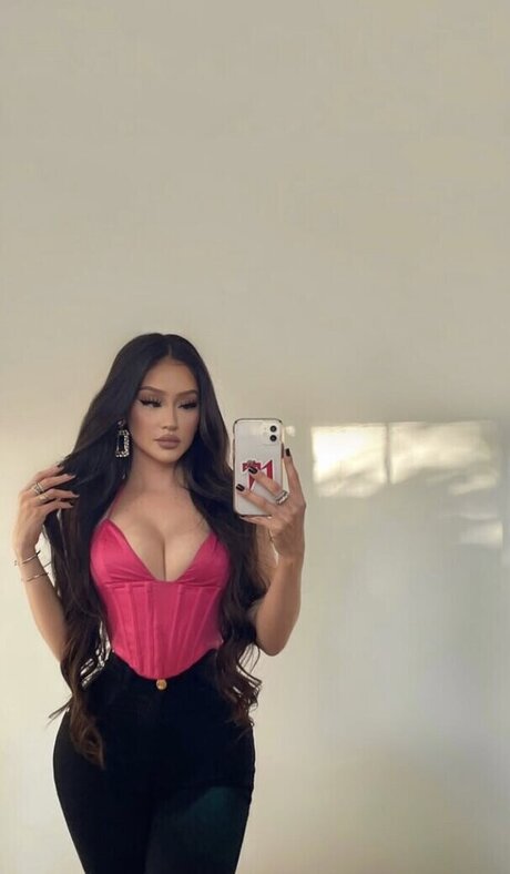 成熟した異人種間オンリーファンズ ホットxxx 画像