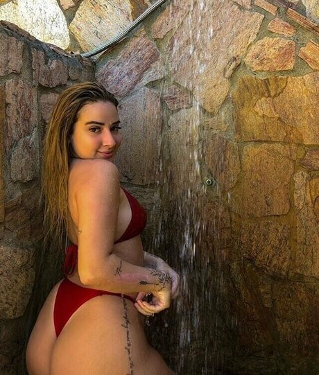 Maria Clara Lima ホットなモデル 画像