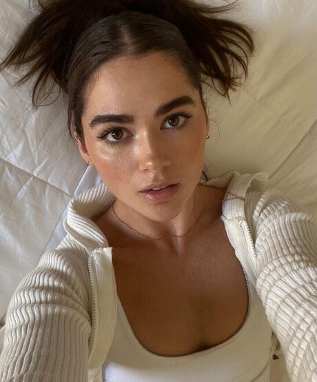 有名人男性オンリーファンズ 美しいヌード 写真
