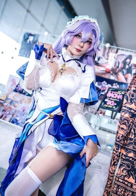 ヌーディストオンリーファンズ セックス 画像
