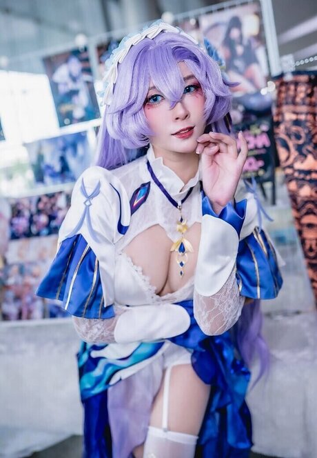 Plathong ポルノスター ホット 写真