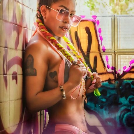 毛深いおばあちゃんオンリーファンズ 美しい 画像