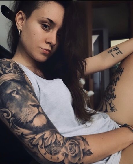 Alessia Fran 裸のモデル 写真