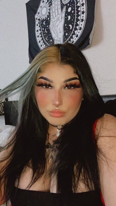 BratociousBri エロティックなモデル 写真
