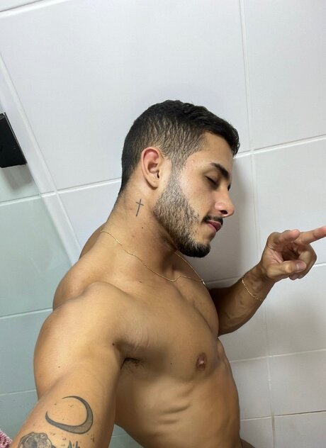 Yuri Castro 素敵なスター 写真