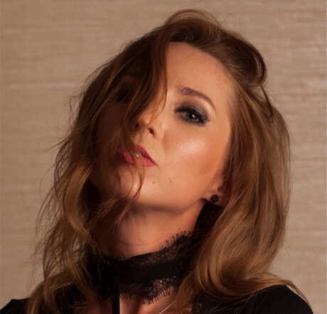 Julia Ivanova HDモデル 写真