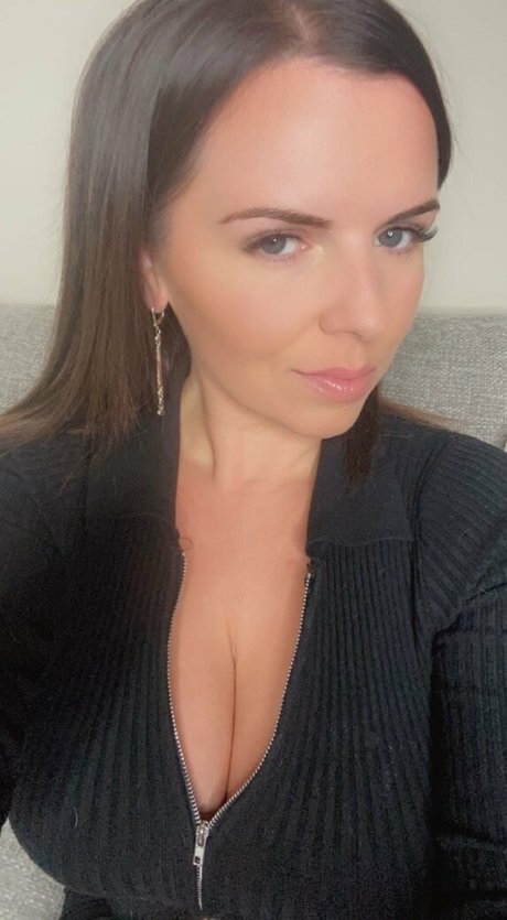 Goddess Alexi ヌードモデル 写真