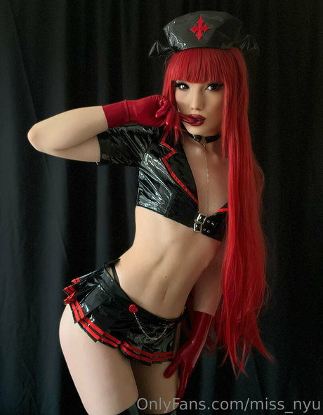 Miss Nyu トップモデル 写真