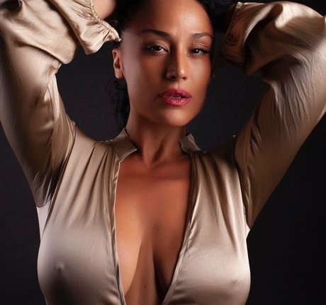 従順なオンリーファンズ 可愛い 画像