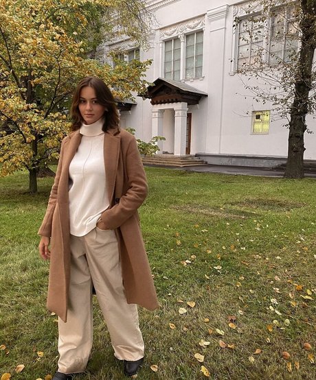 ママの足オンリーファンズ セックス 写真