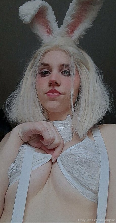 vampiie セックスモデル 写真