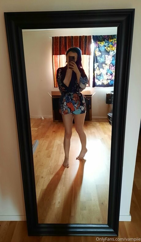 vampiie 美しい女優 写真
