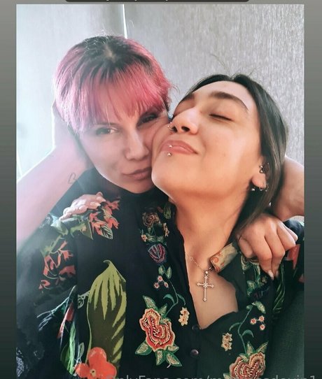 セクシーなシーメールオンリーファンズ セクシー 写真