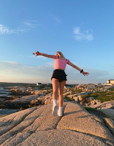 アマチュア3P オンリーファンズ セクシーヌード 写真