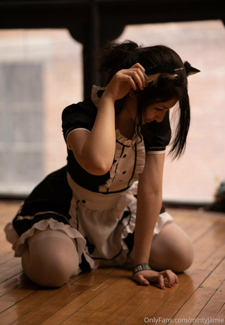 巨乳ラテン系オンリーファンズ 可愛い 画像