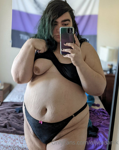 oliviadarkk 高品質女優 画像