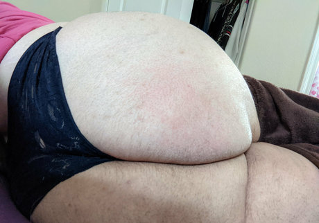 oliviadarkk HDポルノスター 画像