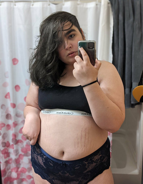 oliviadarkk 裸の女優 画像