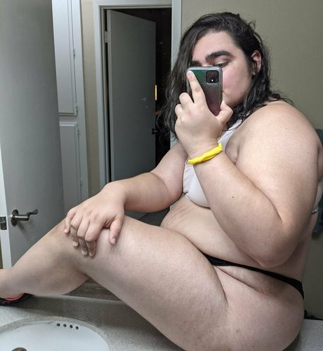 oliviadarkk スター ヌード 画像