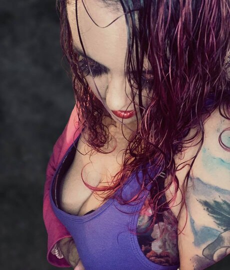 Lizzie Moore PPV Page ヌードモデル 写真