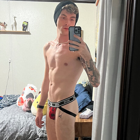 TattedTwink 高品質モデル 写真