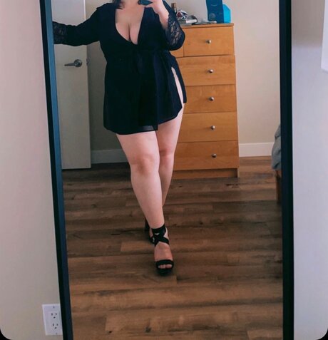 Lexi Taylor 限定スター 写真