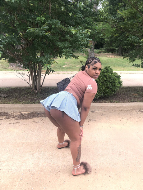 BBW 教師 オンリーファンズ 無料裸 ギャラリー