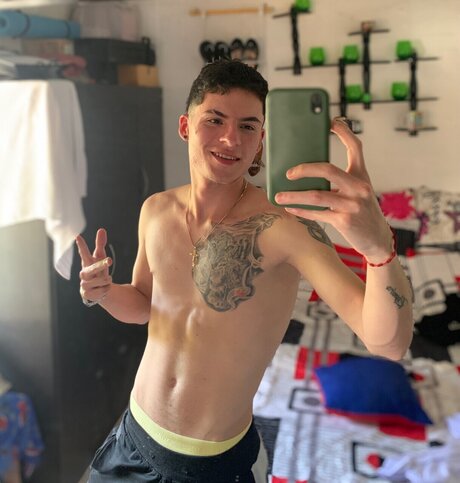 Jonathan G mez セックス女優 画像