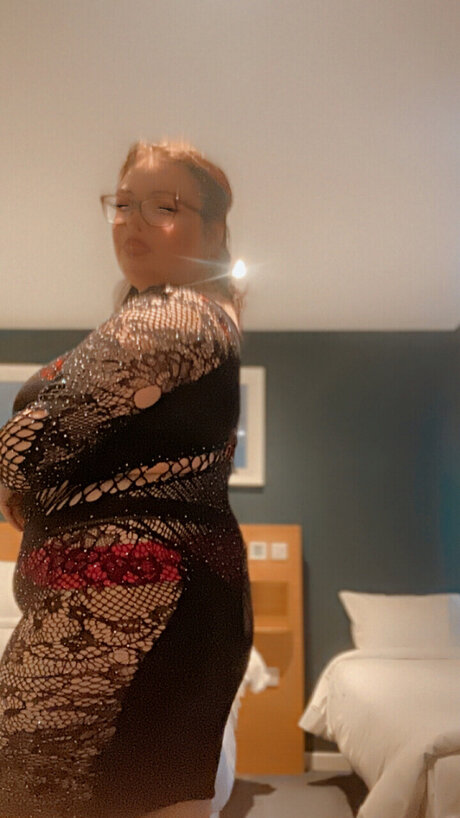 tan ポルノスター 美しい 写真