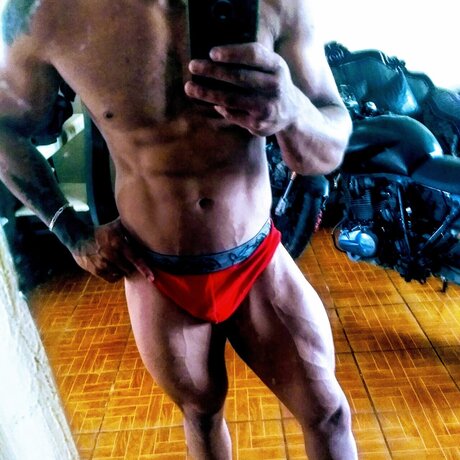 Jhonny アダルトモデル 写真