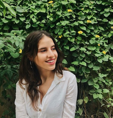 ガールフレンドオンリーファンズ セクシー 画像