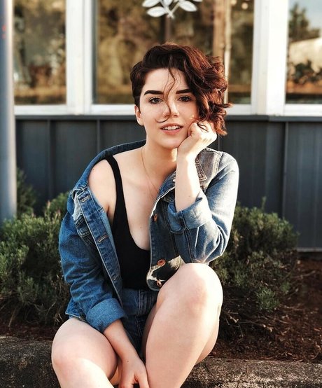 Morgan Eckroth セクシーなスター 画像
