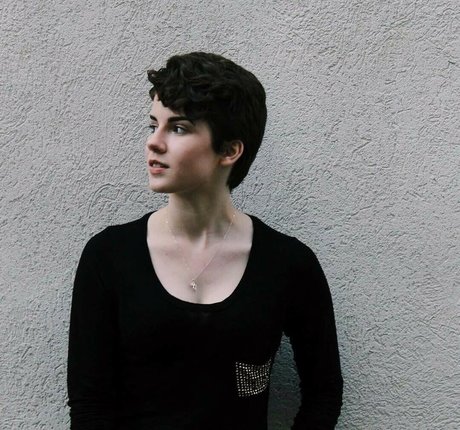 Morgan Eckroth ホットなモデル 写真