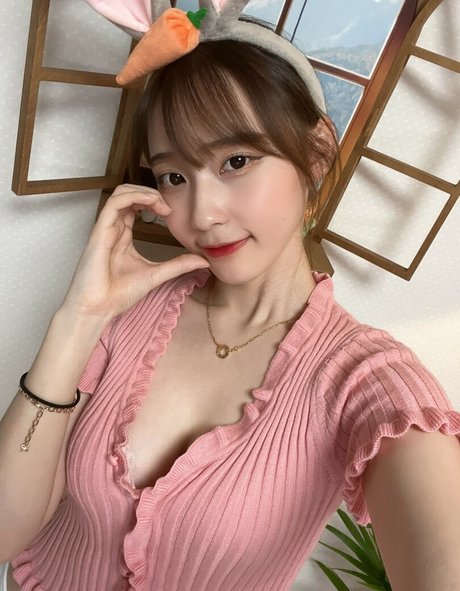 アジア人オナニーオンリーファンズ 可愛い 写真