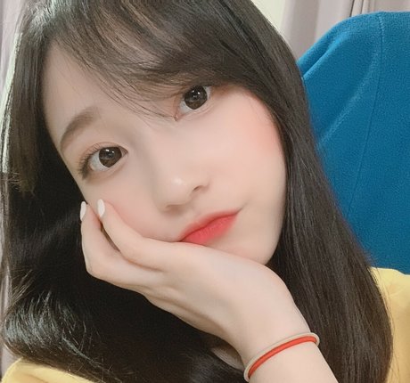 ボスオンリーファン セクシー裸 画像
