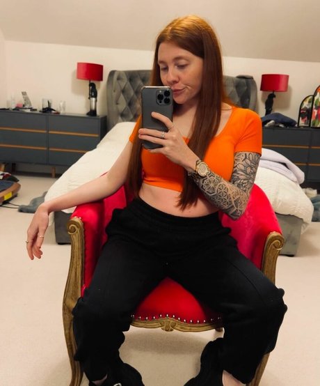 Molly Capper ポルノスター 裸 写真