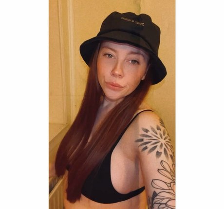 Molly Capper ポルノスター xxx 画像