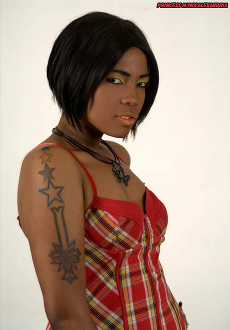 おっぱい自撮りオンリーファンズ 美しいxxx 画像