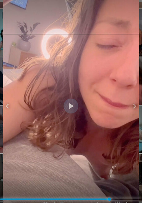 アジア人の足 オンリーファンズ セクシーヌード 写真