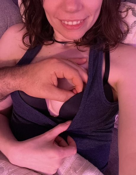 bedroom eyes free アートスター 写真