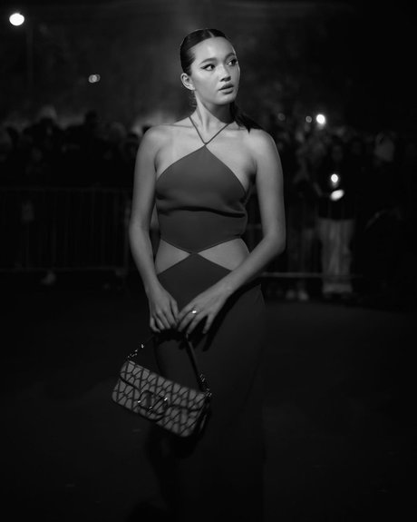 アジアンシャワー オンリーファンズ アートヌード 写真