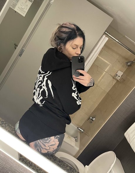 droptopsavage top profile image
