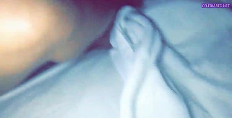 Cassidy Daiagi ポルノスター ホット 写真