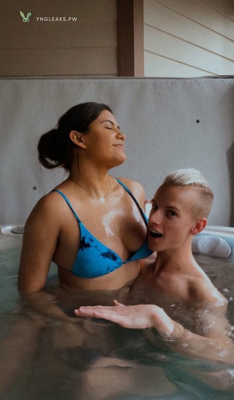 Vicky Escobar HD女優 写真