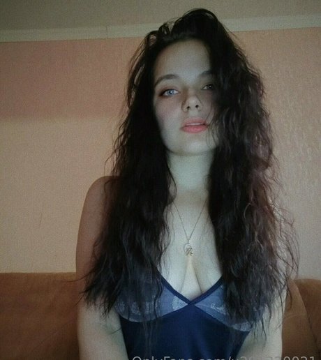 曲線美のシーメールオンリーファンズ xxx 写真