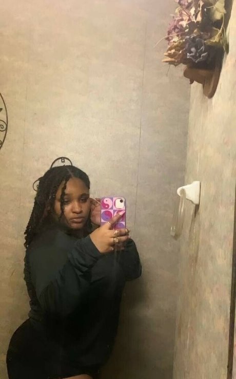 男性ストレートオンリーファンズ アート裸 写真